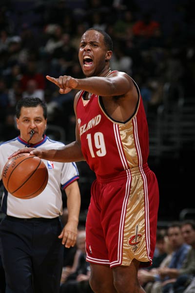 中崭露头角 中崭露头角