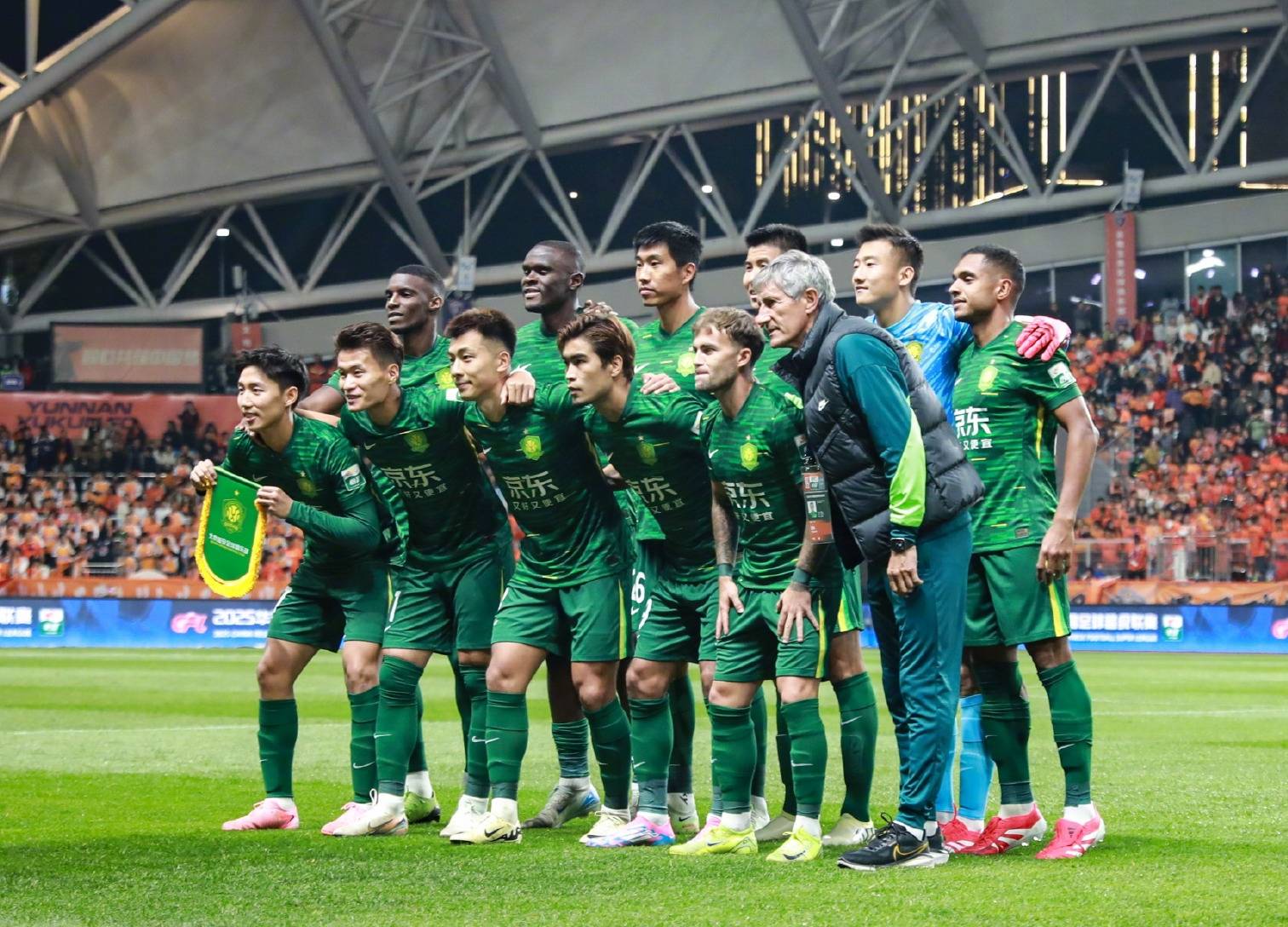 9亿美元 9亿美元