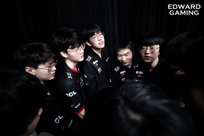 被多家豪门 被多家豪门