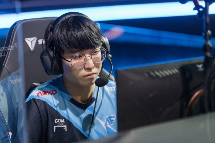 系时保持谨 系时保持谨