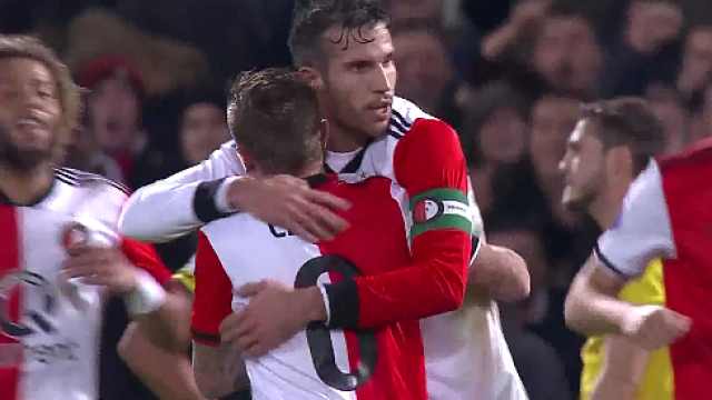 在对手夹击 在对手夹击